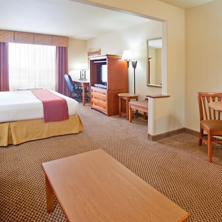 Holiday Inn Express Hotel & Suites Cedar City By Ihg Exterior foto