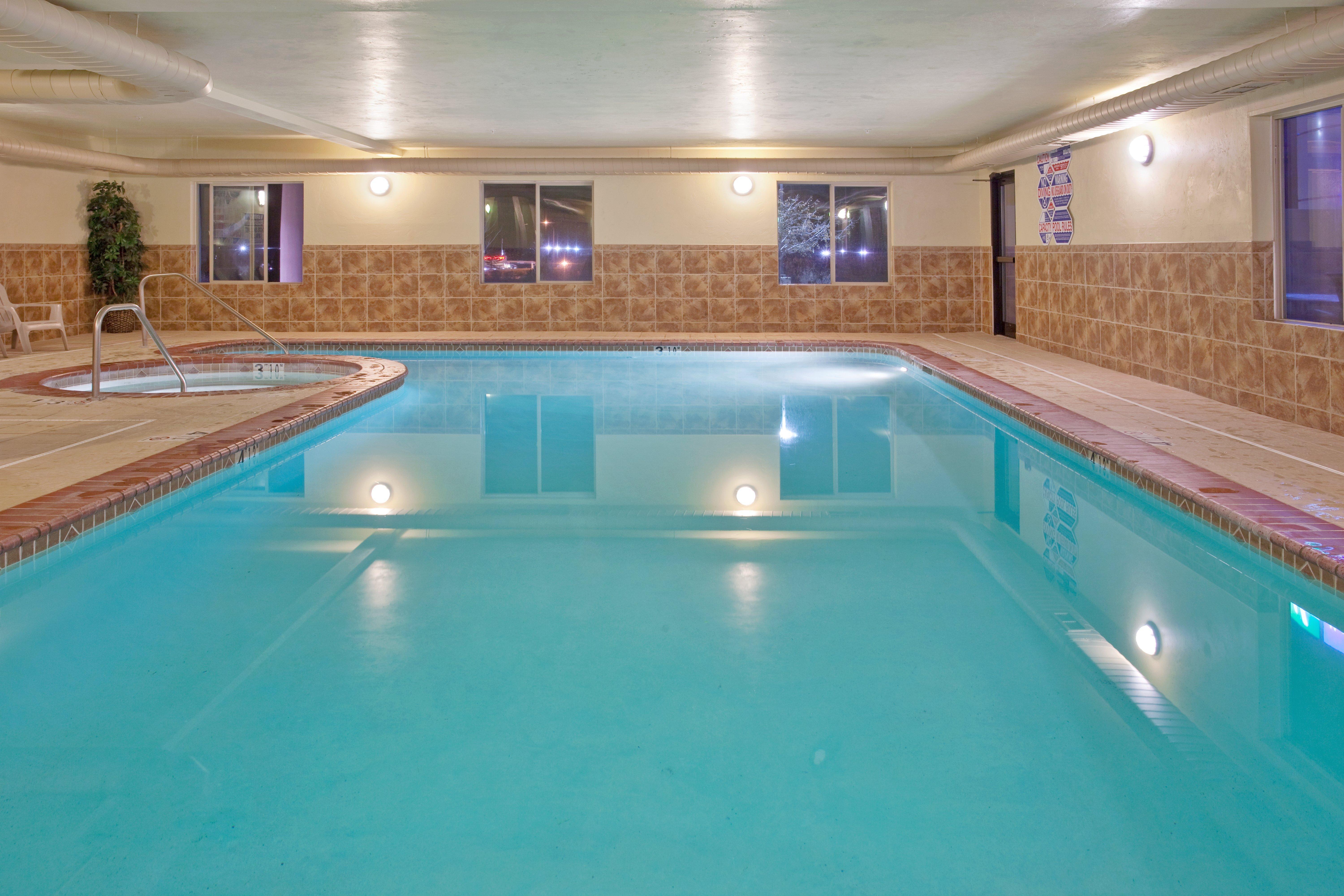 Holiday Inn Express Hotel & Suites Cedar City By Ihg Exterior foto