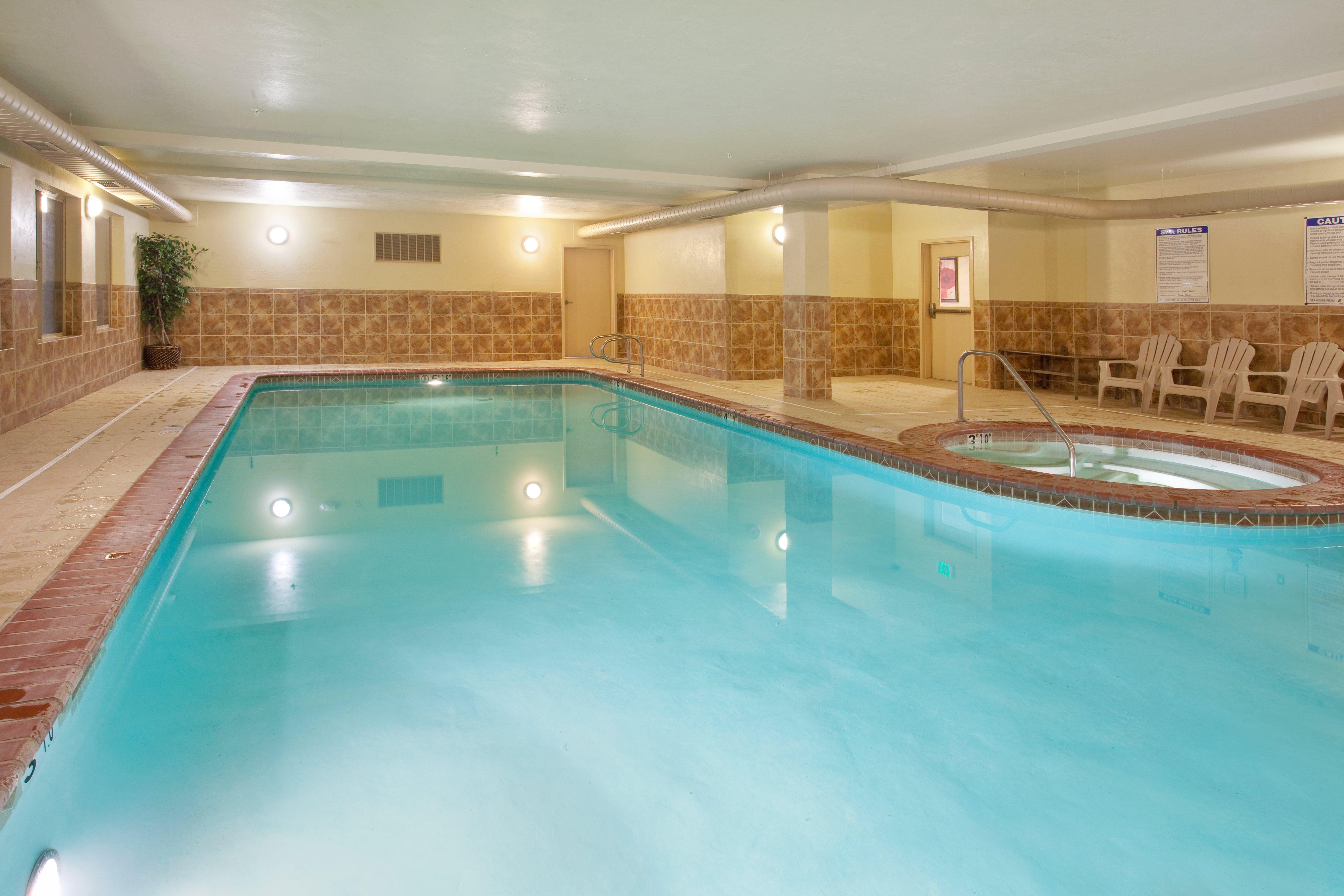 Holiday Inn Express Hotel & Suites Cedar City By Ihg Exterior foto